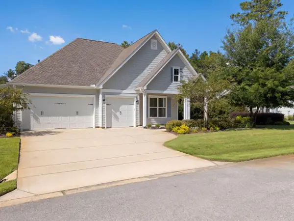 77 J Hunters Way, Freeport, FL 32439