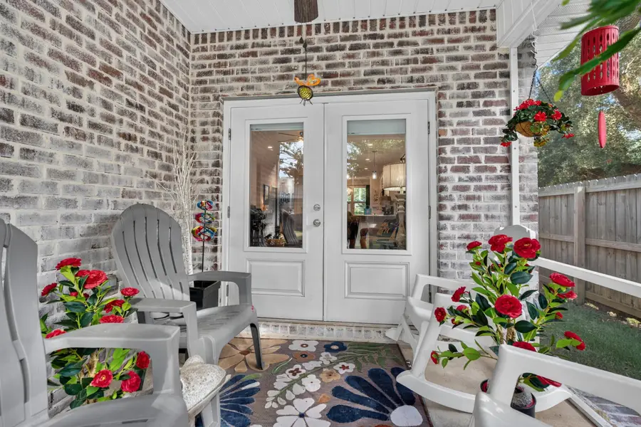 217 Fir Avenue, Niceville, FL 32578 - #2