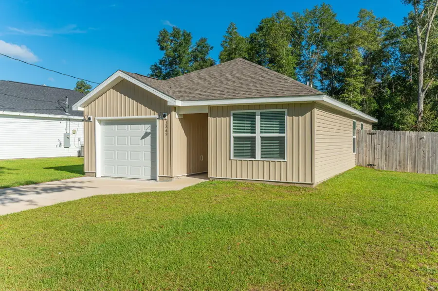 3869 Second Avenue, Laurel Hill, FL 32567 - #3