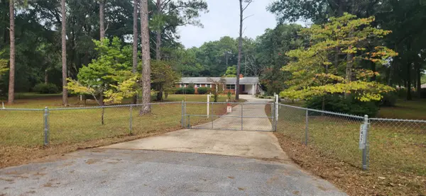 5457 Fairchild Road, Crestview, FL 32539