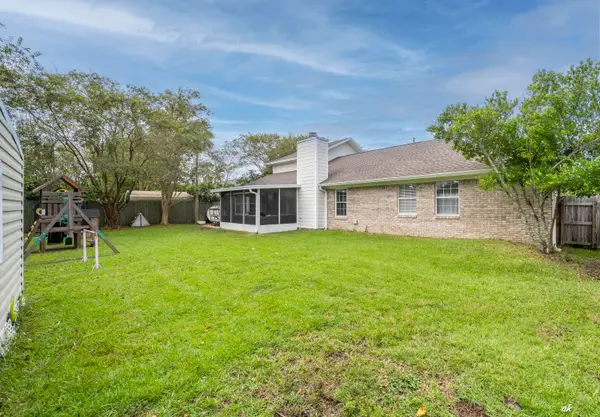 107 Saratoga Place, Lynn Haven, FL 32444