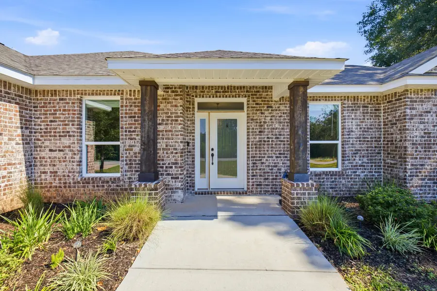 6125 Clover Street, Crestview, FL 32539 - #3