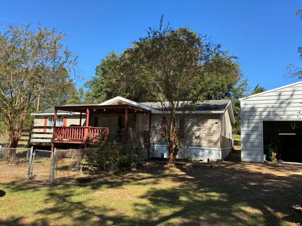 5462 Mill Creek Road, Graceville, FL 32440