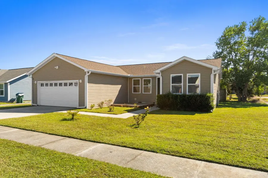 7300 Charlotte Circle, Panama City, FL 32404 - #2