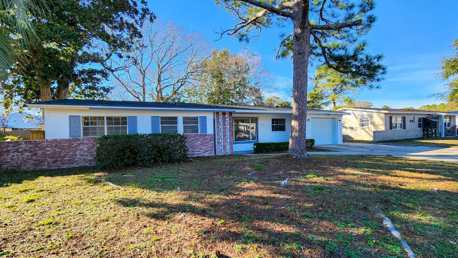 261 Lee Drive, Mary Esther, FL 32569 - Image #2