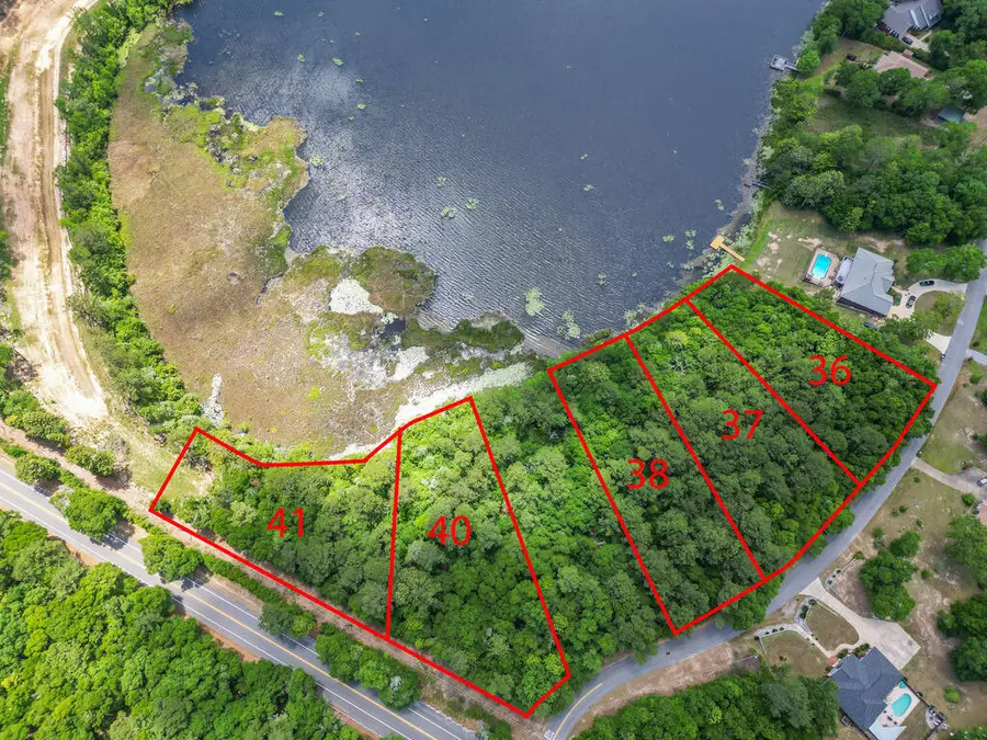 36 Lake Holley Circle, Defuniak Springs, FL 32433 - #2