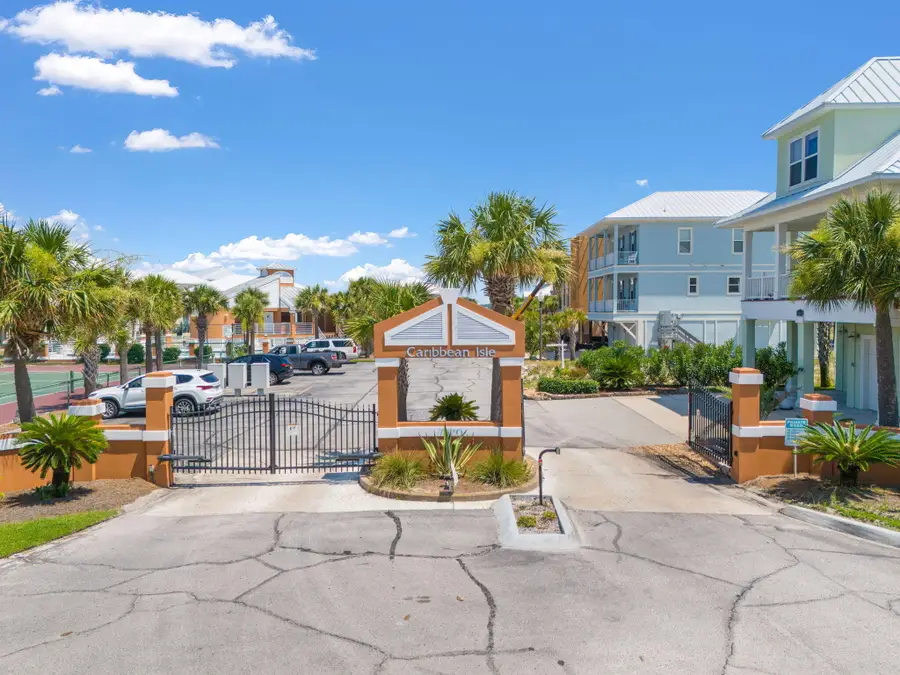 7636 Key West Dr, Navarre, FL 32566 - Image #3