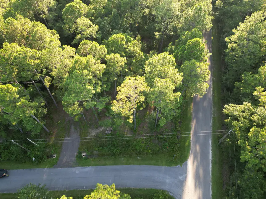 4579 Lakeview Drive, Milton, FL 32583 - Image #2