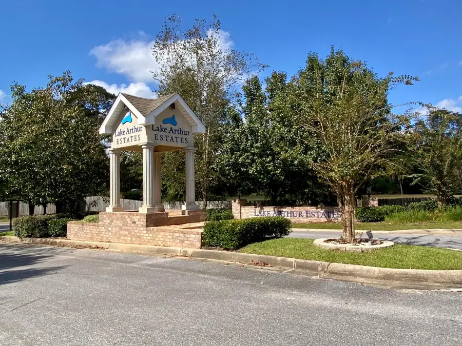 3062 Zach Avenue, Crestview, FL 32536 - Image #2