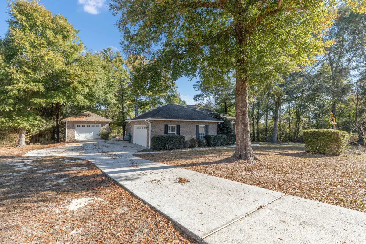 109 Oakcrest Drive, Crestview, FL 32539 - Image #1
