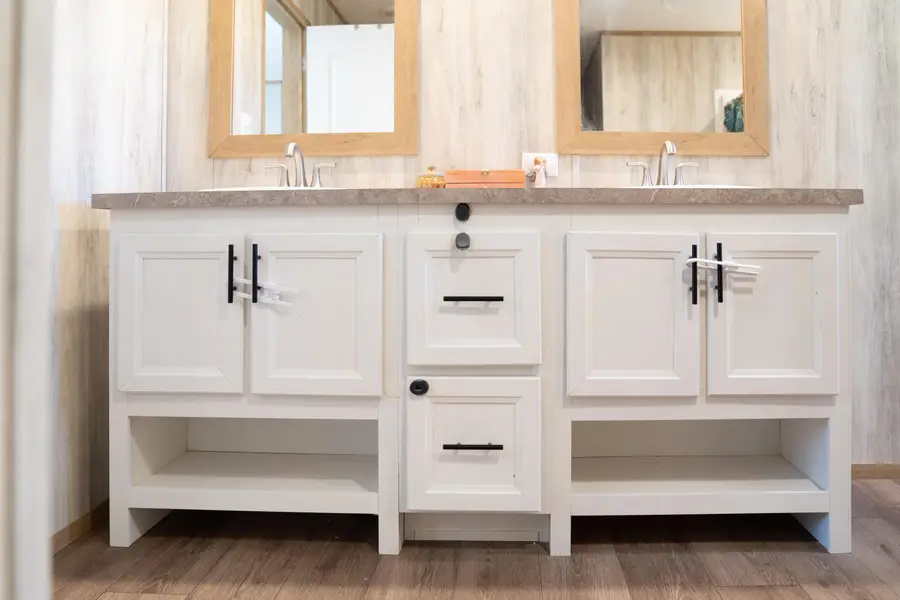 158 W Violet Lane, Defuniak Springs, FL 32433 - Image #3