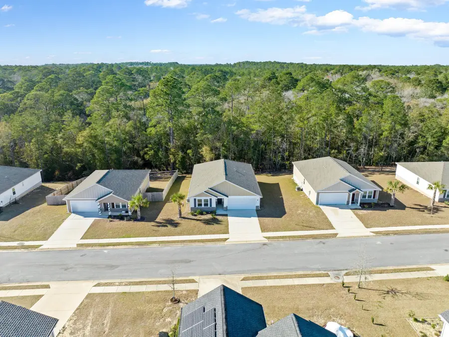 462 Whispering Creek Avenue, Freeport, FL 32439 - #2