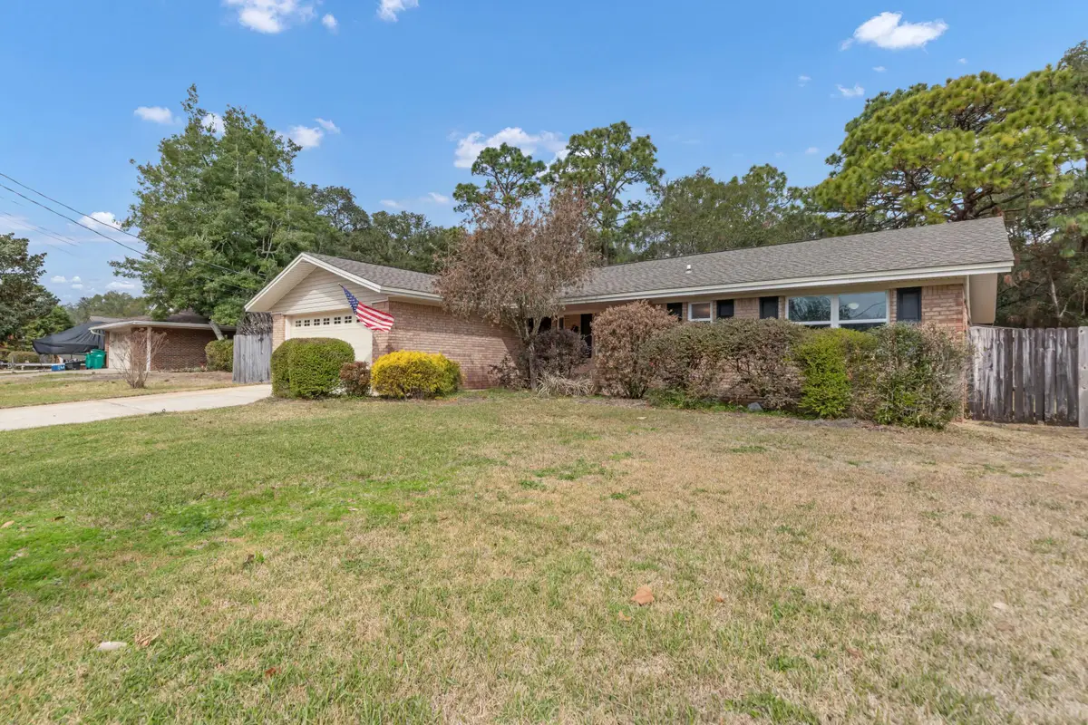 129 12th Avenue, Shalimar, FL 32579 - Image #1