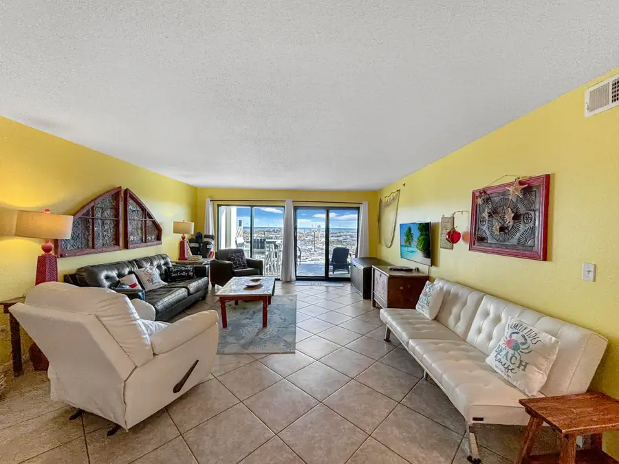 554 Coral Court #UNIT 111, Fort Walton Beach, FL 32548 - Image #3