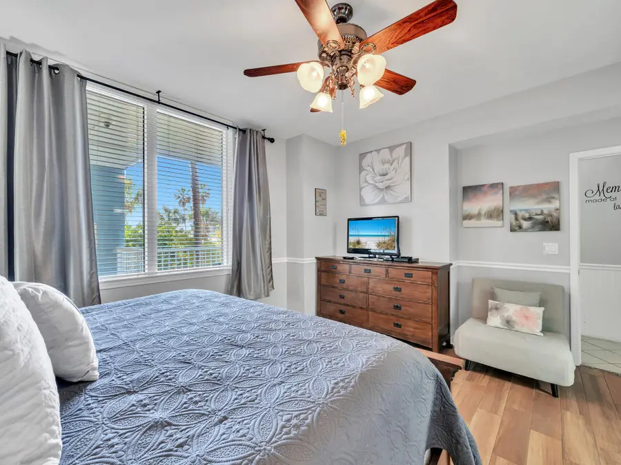 1324 SE Miracle Strip Parkway #UNIT L5, Fort Walton Beach, FL 32548 - Image #3