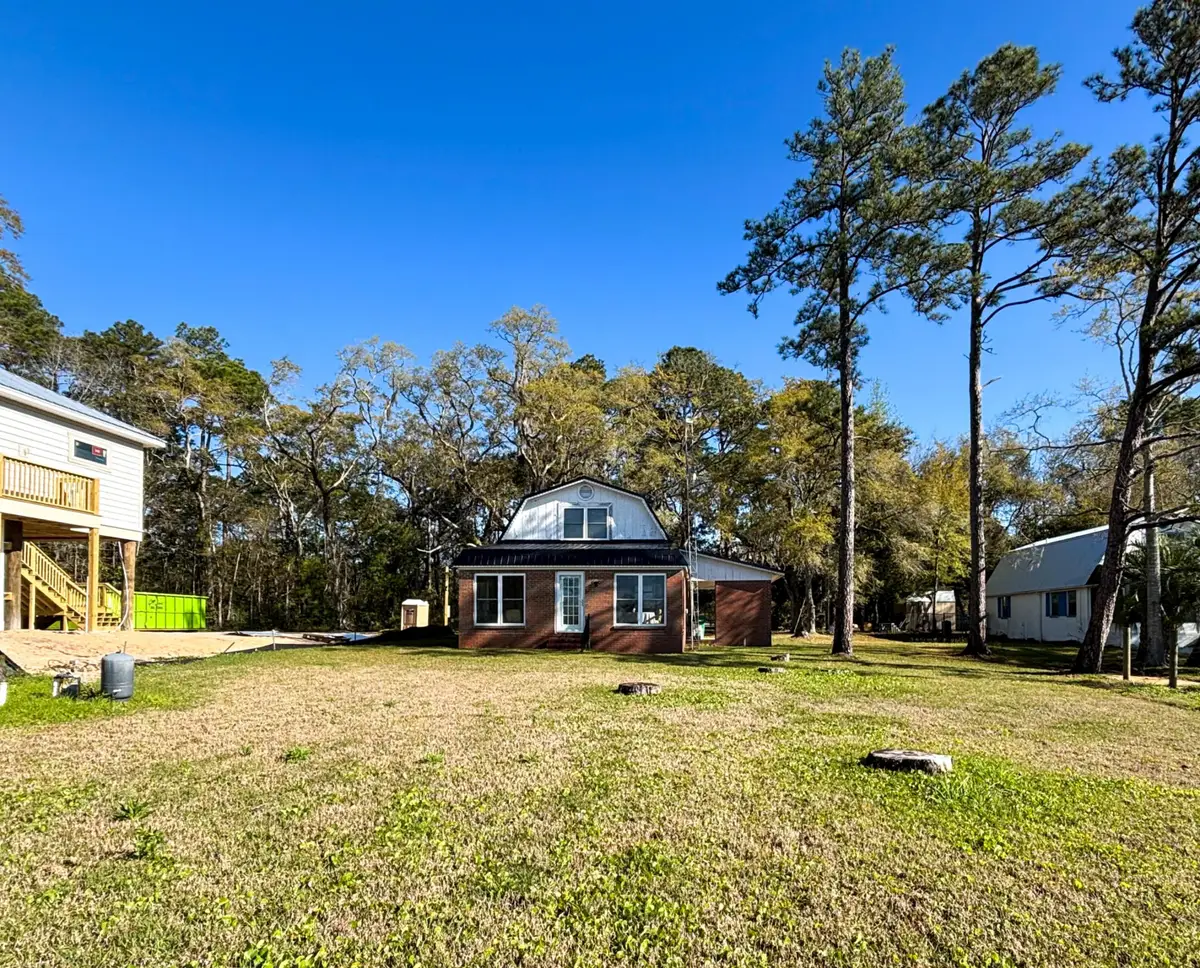 328 Sunset Trail, Freeport, FL 32439 - Image #1