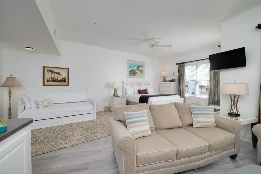 95 Laura Hamilton Boulevard #UNIT 305, Santa Rosa Beach, FL 32459 - Image #2