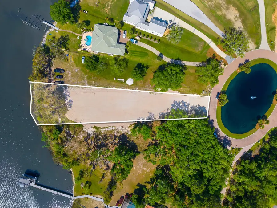104 Lagrange Cove Circle, Freeport, FL 32439 - Image #2