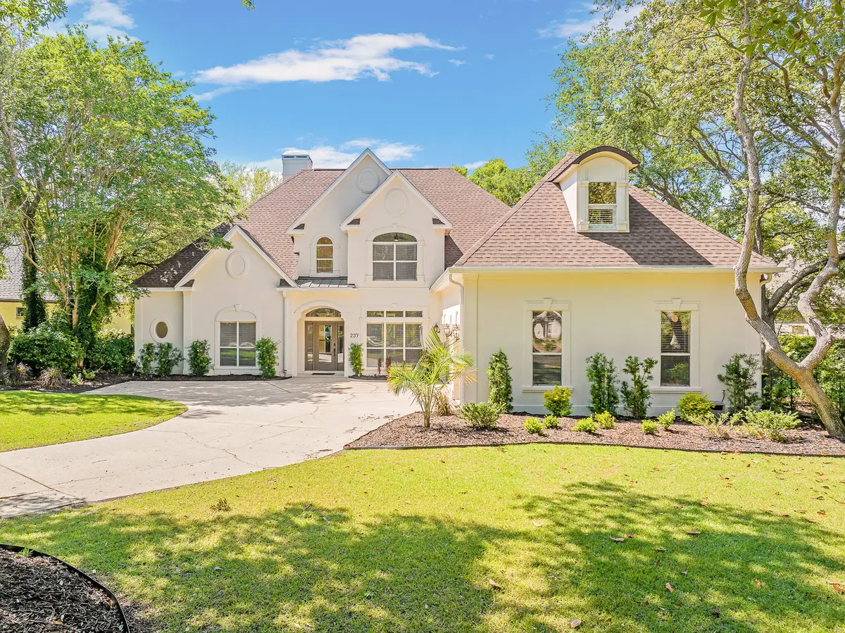 237 Matties Way, Destin, FL 32541 - Image #1