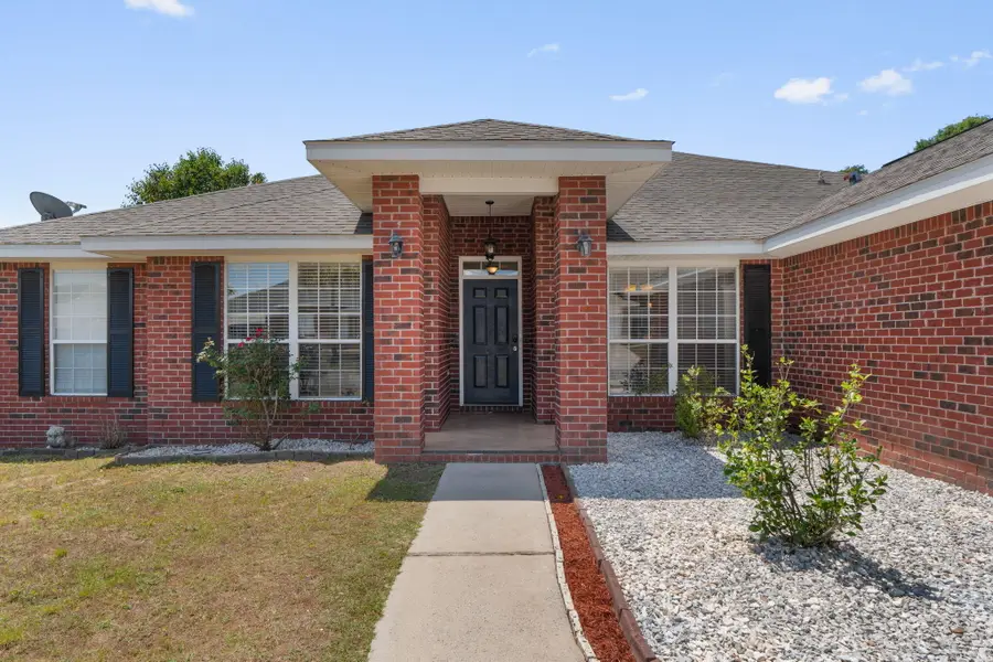 2108 Hagood Loop, Crestview, FL 32536 - Image #2