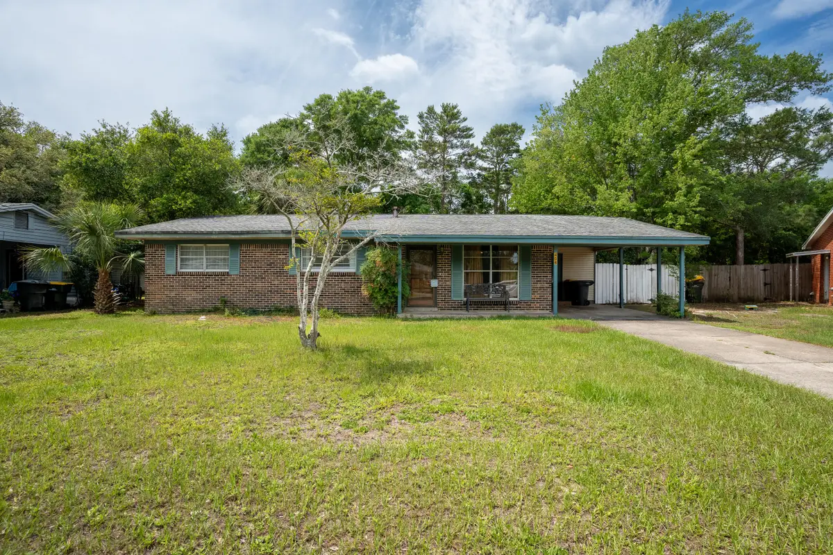 406 NW Sherry Circle, Fort Walton Beach, FL 32548 - Image #1