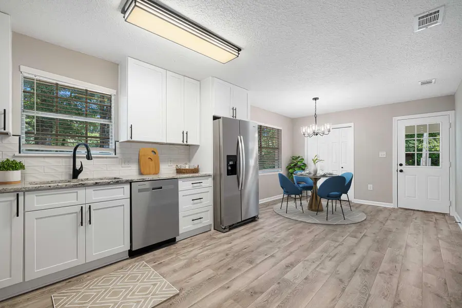 207 Oglesby Avenue, Crestview, FL 32536 - Image #2