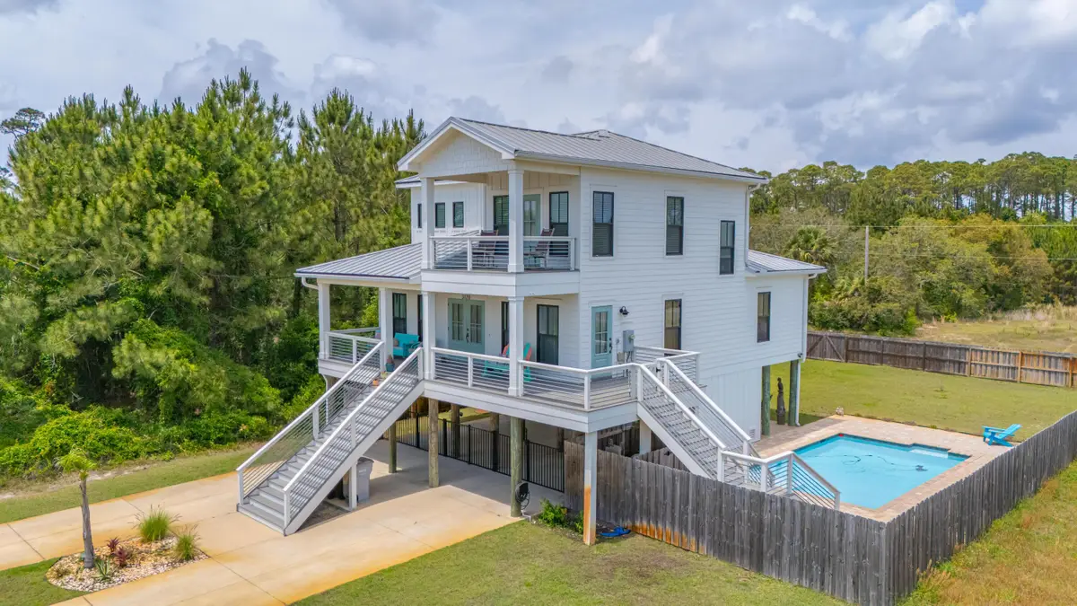 3120 Linden Avenue, Gulf Breeze, FL 32563 - Image #1