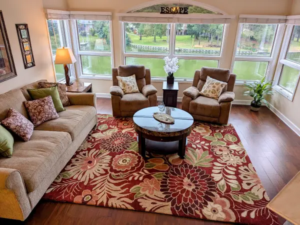 1056 Lake Way Drive, Niceville, FL 32578