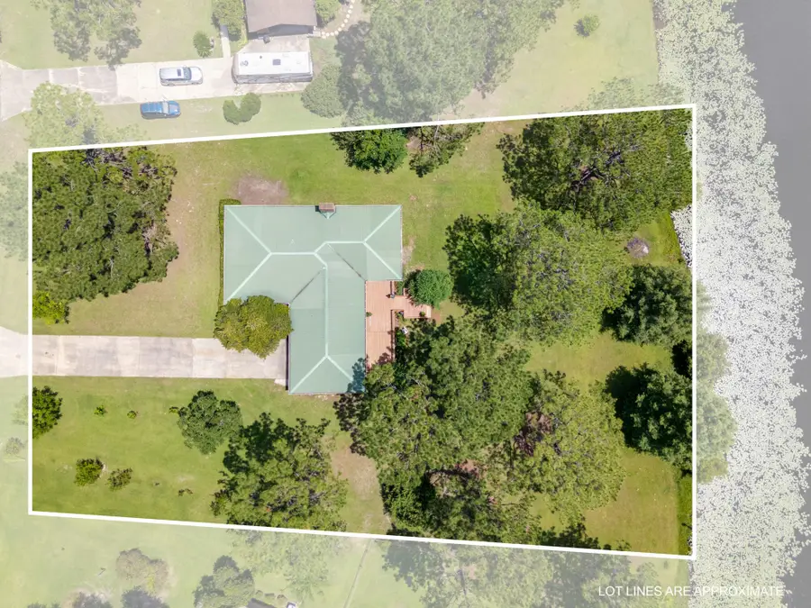 991 Pinewood Drive, Defuniak Springs, FL 32433 - Image #3