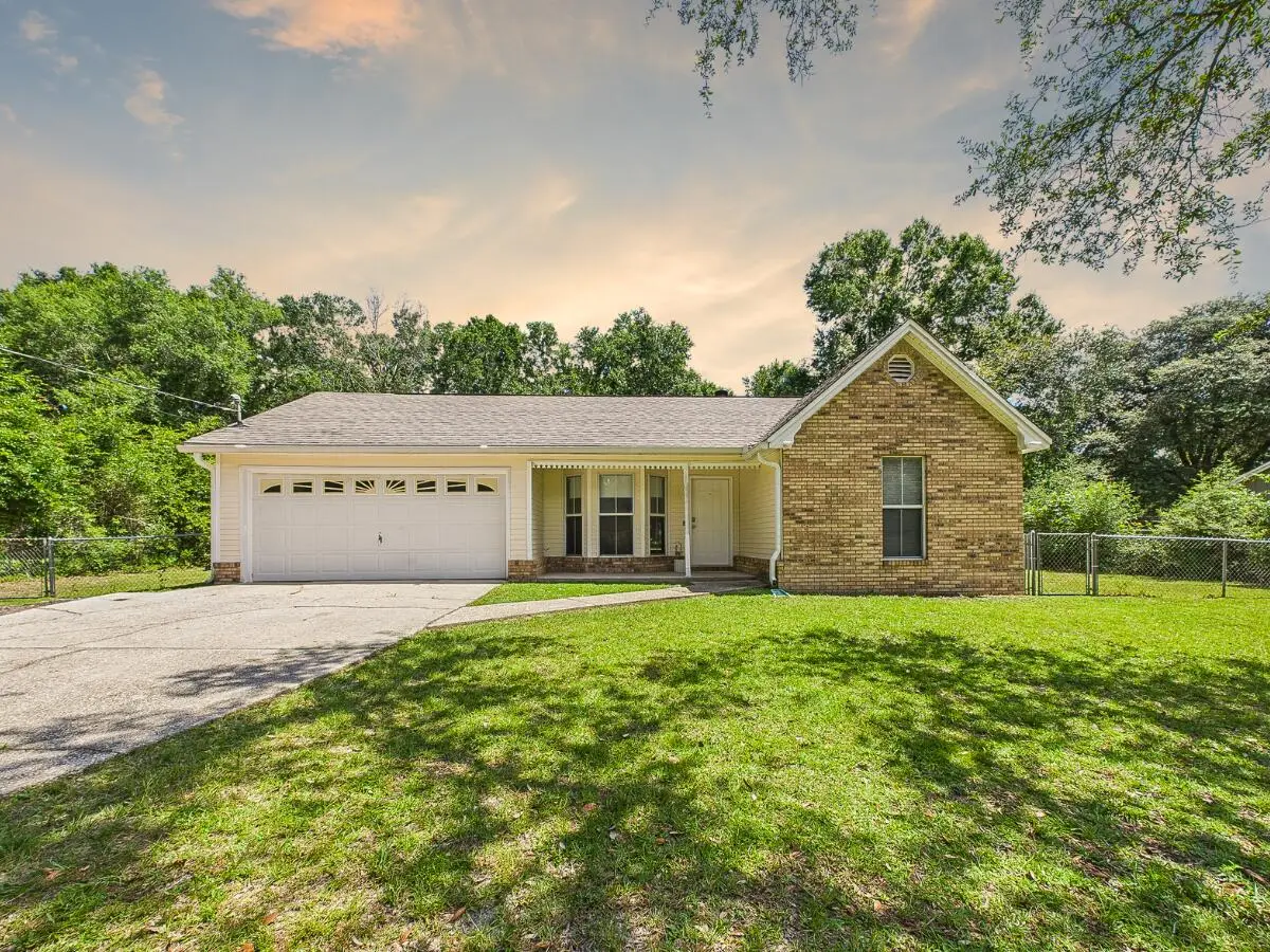422 John King Road, Crestview, FL 32539 - Image #1