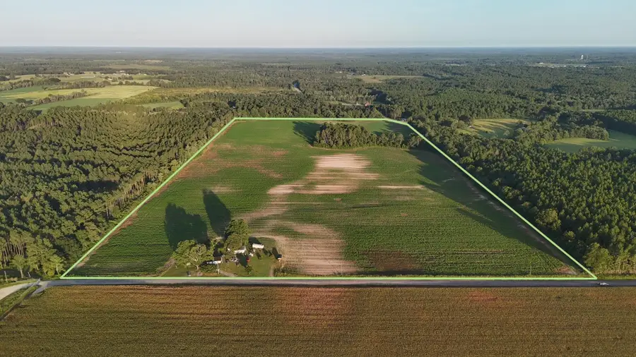 404 E E M White Road Road, Defuniak Springs, FL 32433 - Image #2