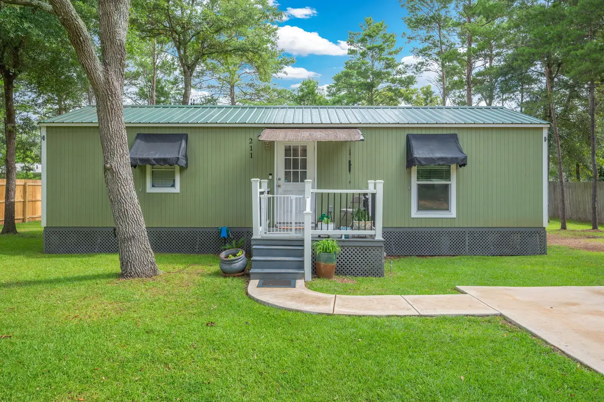 211 Passion Flower Street, Defuniak Springs, FL 32433 - #1