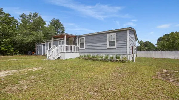 915 Oakridge Road, DeFuniak Springs, FL 32433