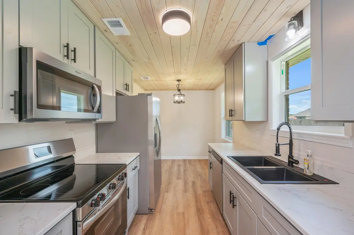 3375 Mclain Drive, Crestview, FL 32539 - Image #1