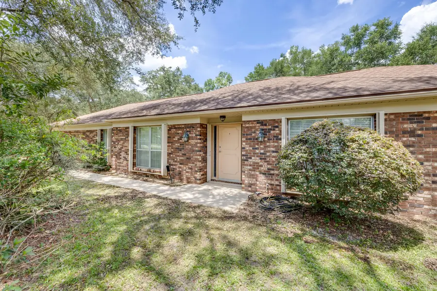 2601 Edgewater Drive, Niceville, FL 32578 - Image #2