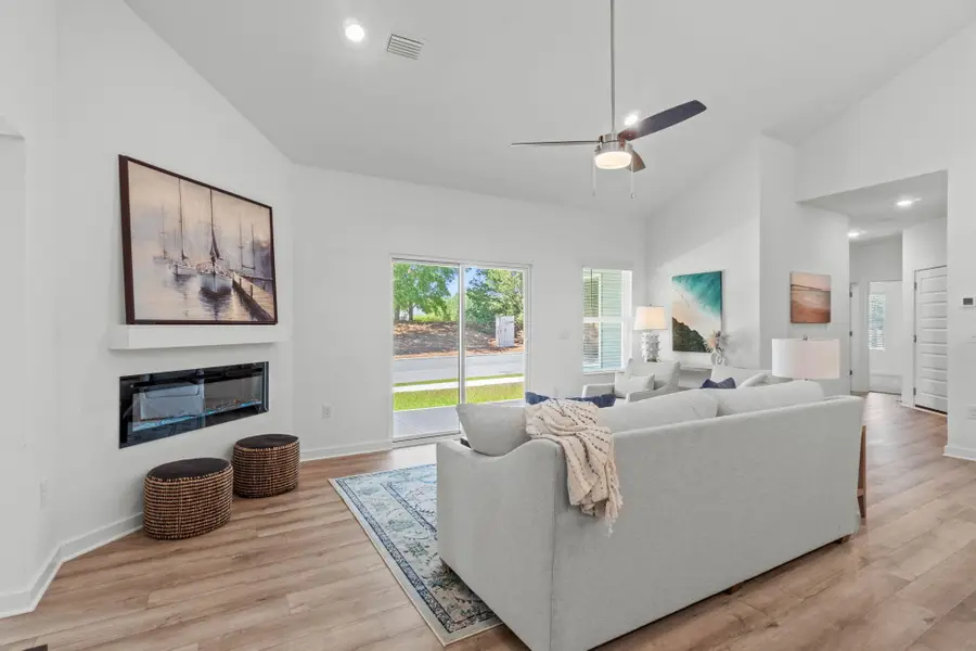 423 Arrowwood Boulevard, Freeport, FL 32439 - Image #2