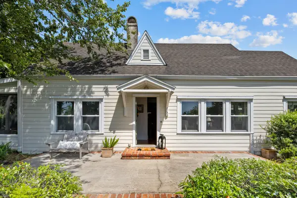 145 Bay Avenue, Apalachiacola, FL 32320