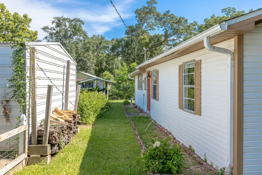 151 Swamp Haven Road, Vernon, FL 32462 - Image #2