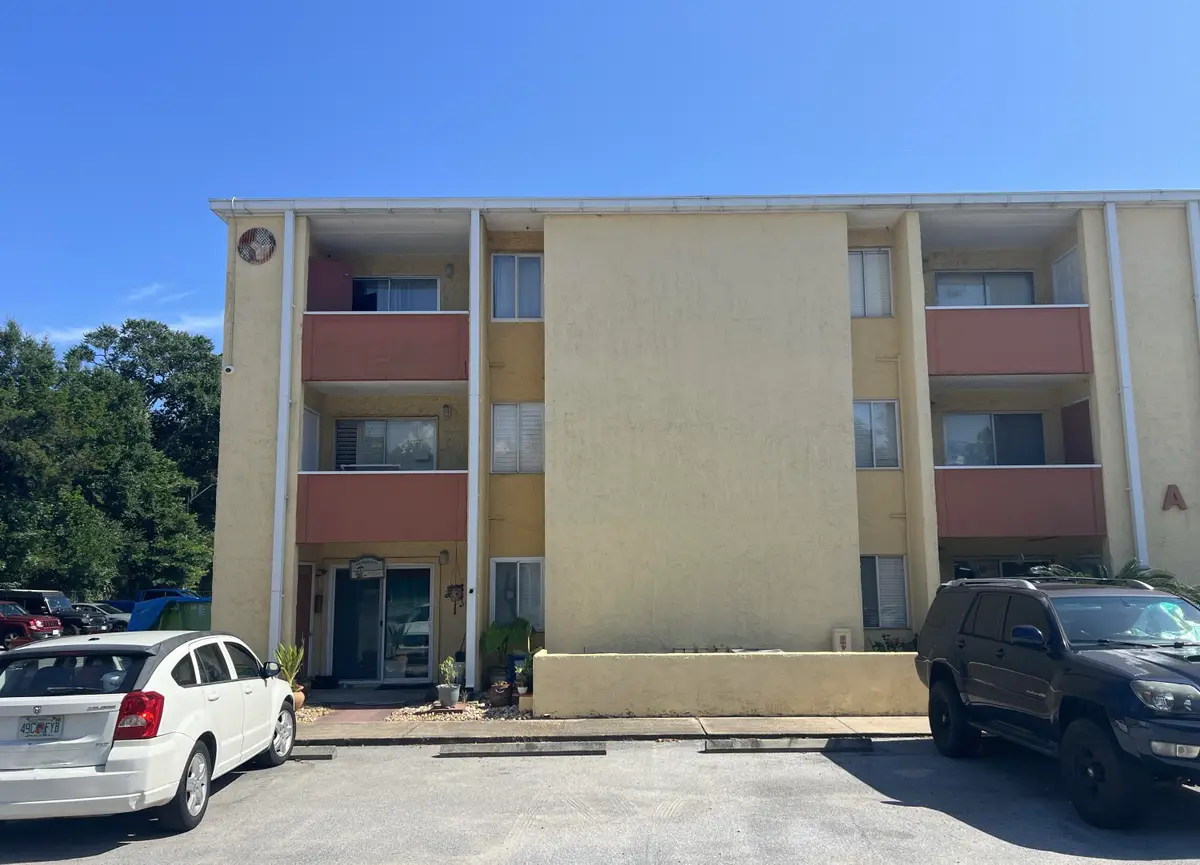 209 W Miracle Strip Parkway #APT A304, Mary Esther, FL 32569 - Image #1
