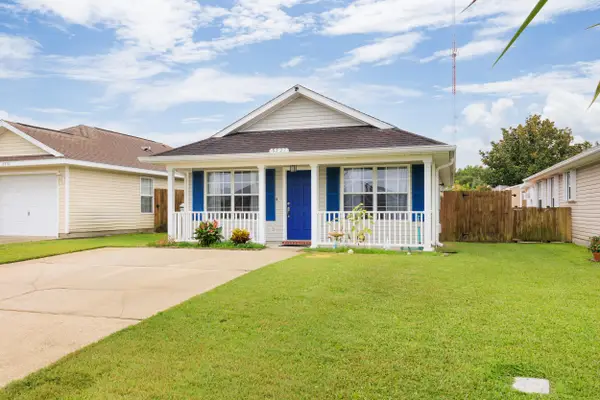 5527 Sea Spray Court, Gulf Breeze, FL 32563