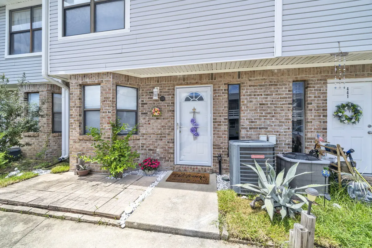 439 Waterway Lane, Fort Walton Beach, FL 32547 - Image #1
