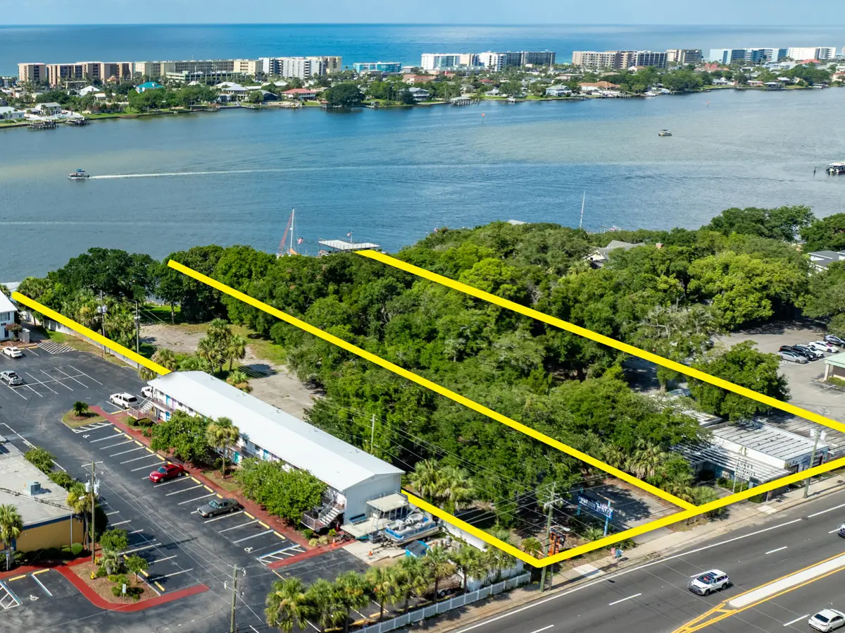 54 SE Miracle Strip Parkway, Fort Walton Beach, FL 32548 - Image #1