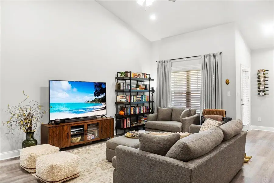 7438 Gordon Evans Road, Navarre, FL 32566 - Image #3