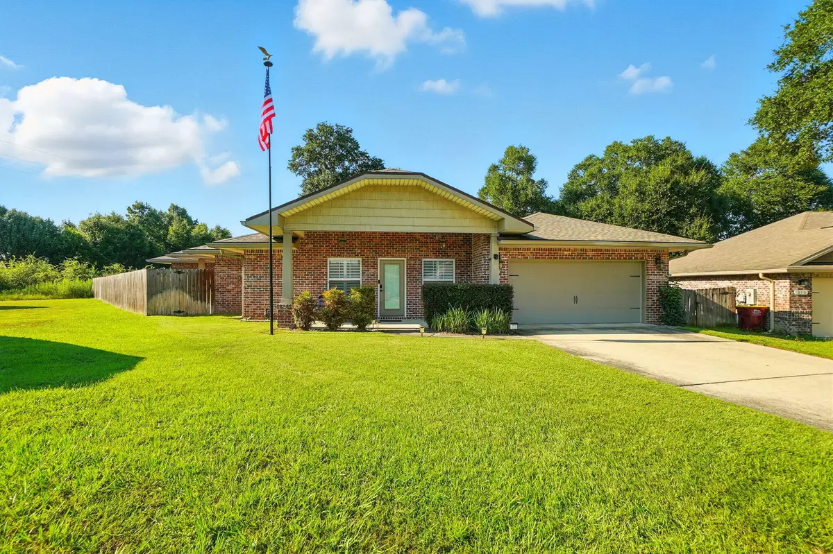 212 Eleases Crossing, Crestview, FL 32539 - Image #1