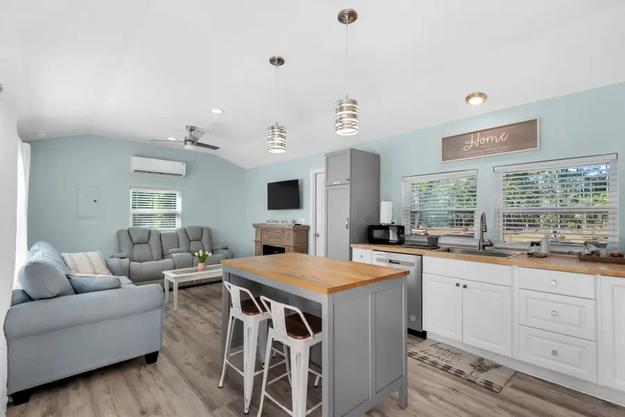 156 Mccloud Road, Freeport, FL 32439 - Image #3