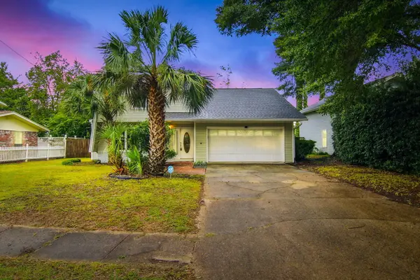 24 NW Cinderella Lane, Fort Walton Beach, FL 32547