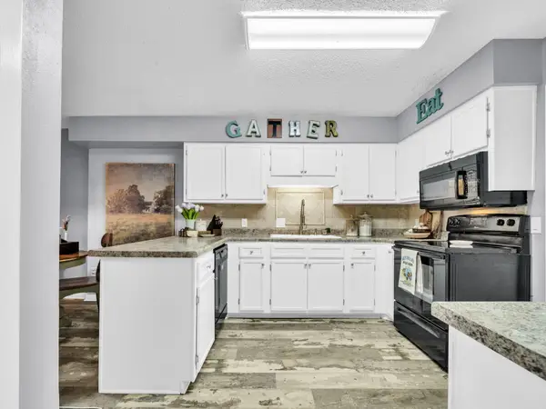 38 NW Baywood Court #38, Fort Walton Beach, FL 32548