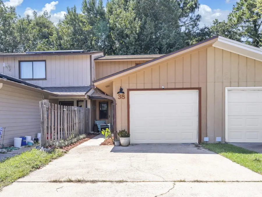 38 NW Baywood Court #38, Fort Walton Beach, FL 32548 - Image #2