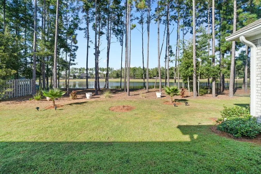 142 Mill Pond Cove, Freeport, FL 32439 - Image #2