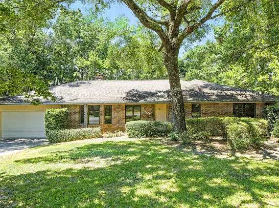 2409 Roberts Drive, Niceville, FL 32578 - Image #2